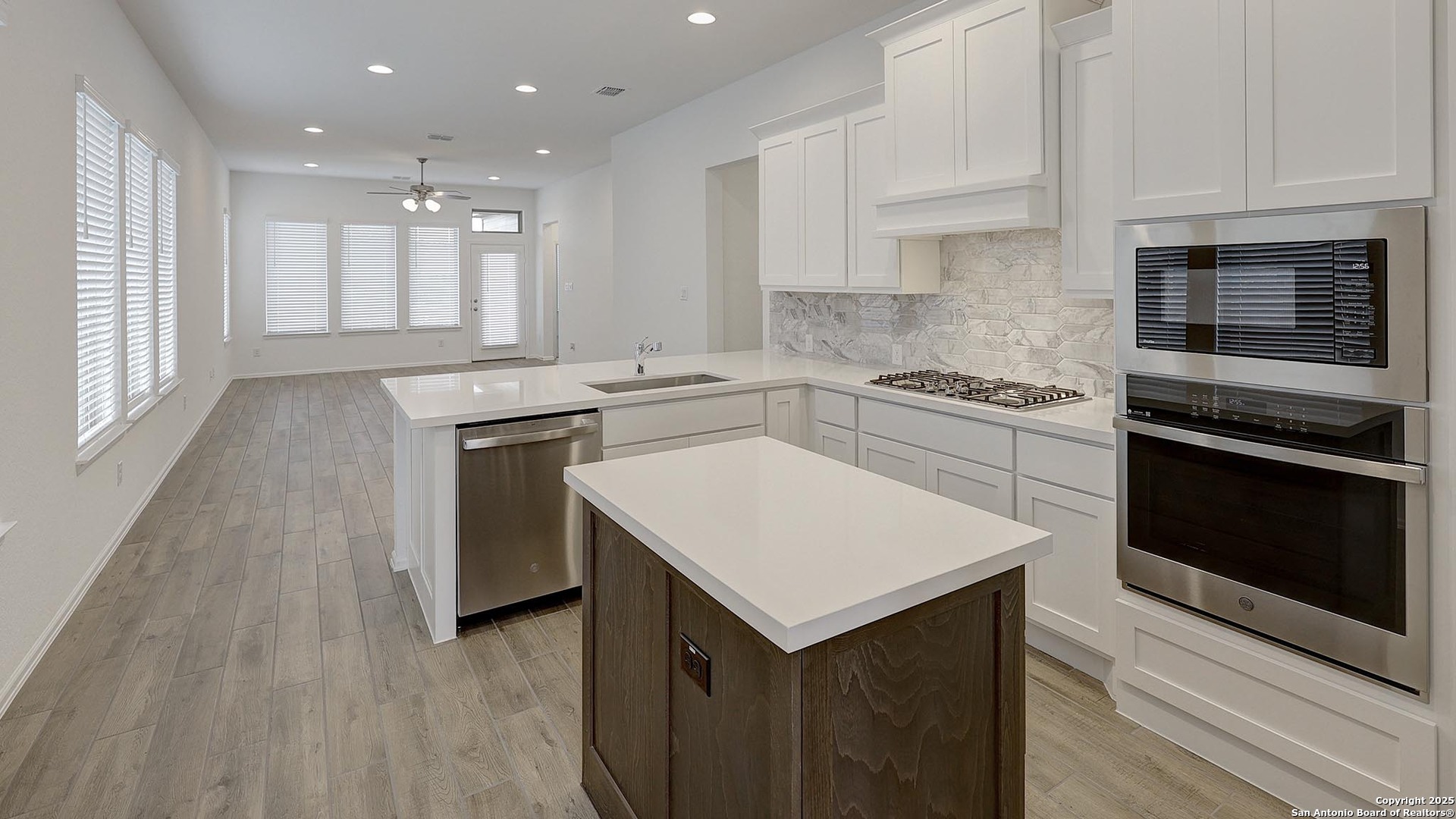 2420 Barkey Springs San Antonio TX 78245