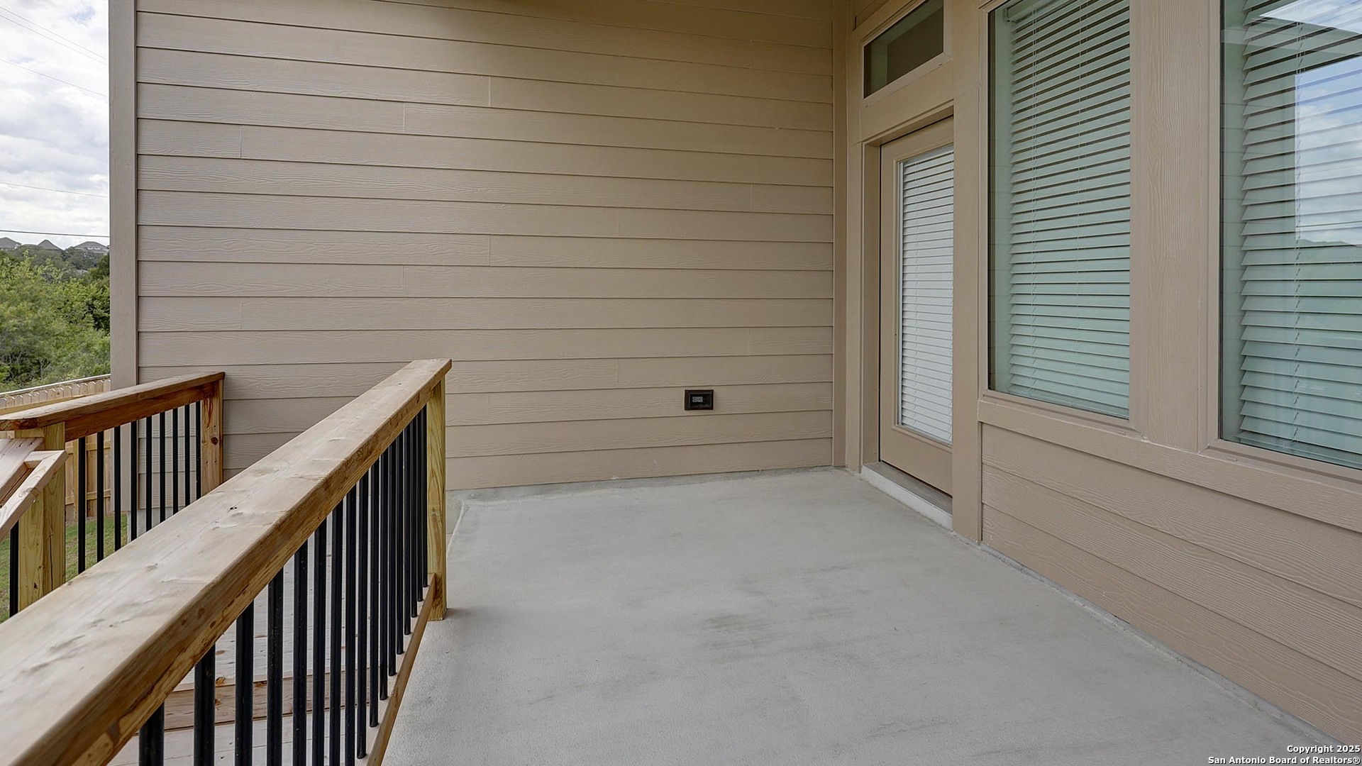 2420 Barkey Springs San Antonio TX 78245