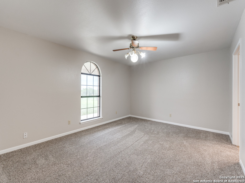 315 Simon Pleasanton TX 78064