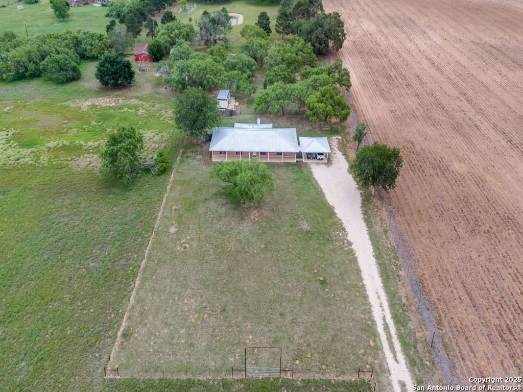 315 Simon Pleasanton TX 78064