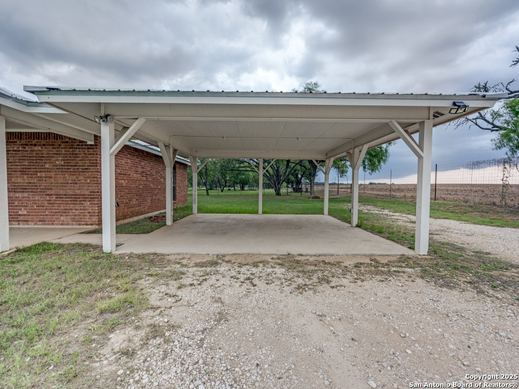315 Simon Pleasanton TX 78064