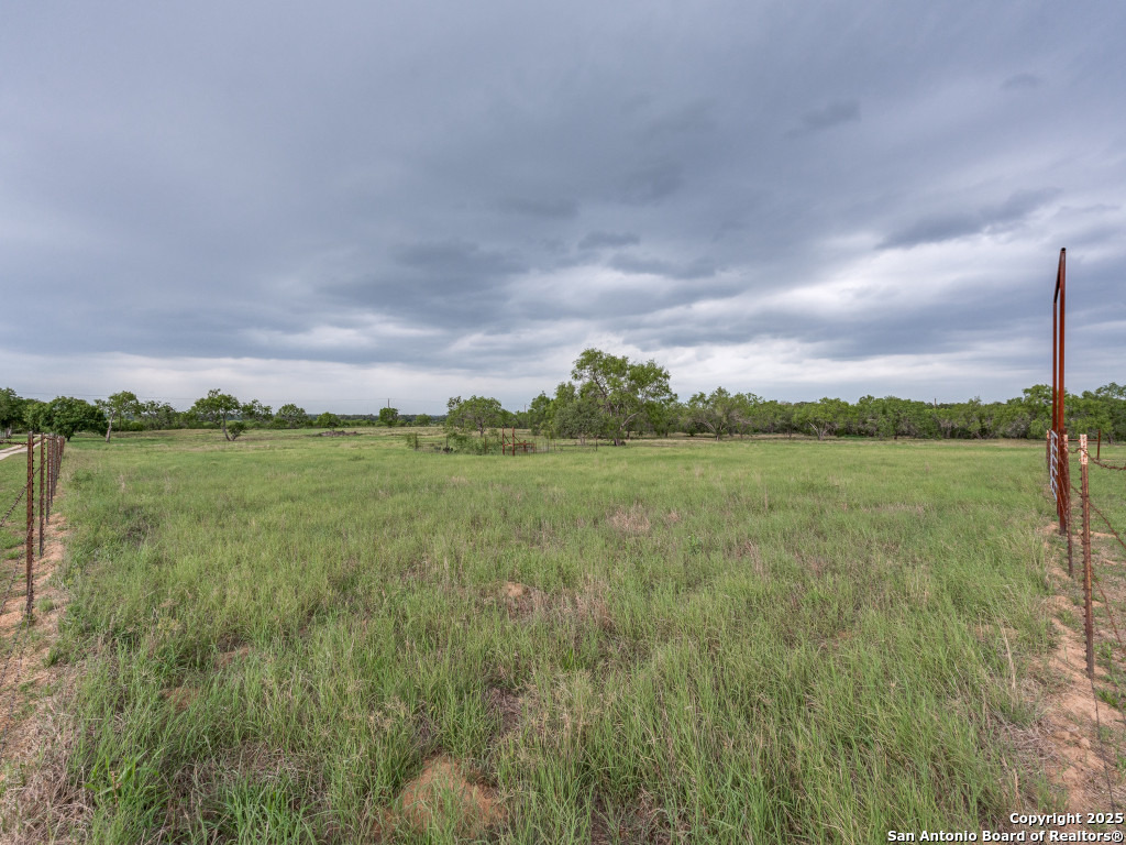 315 Simon Pleasanton TX 78064