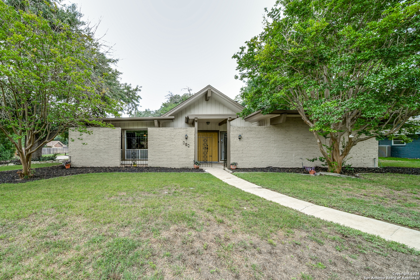 614 Weatherly Drive Windcrest TX 78239
