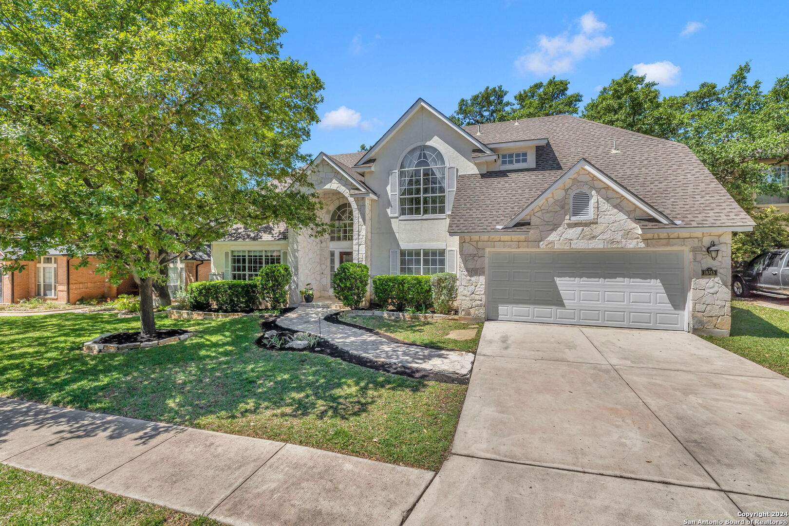 18515 Shiloh Forest San Antonio TX 78258