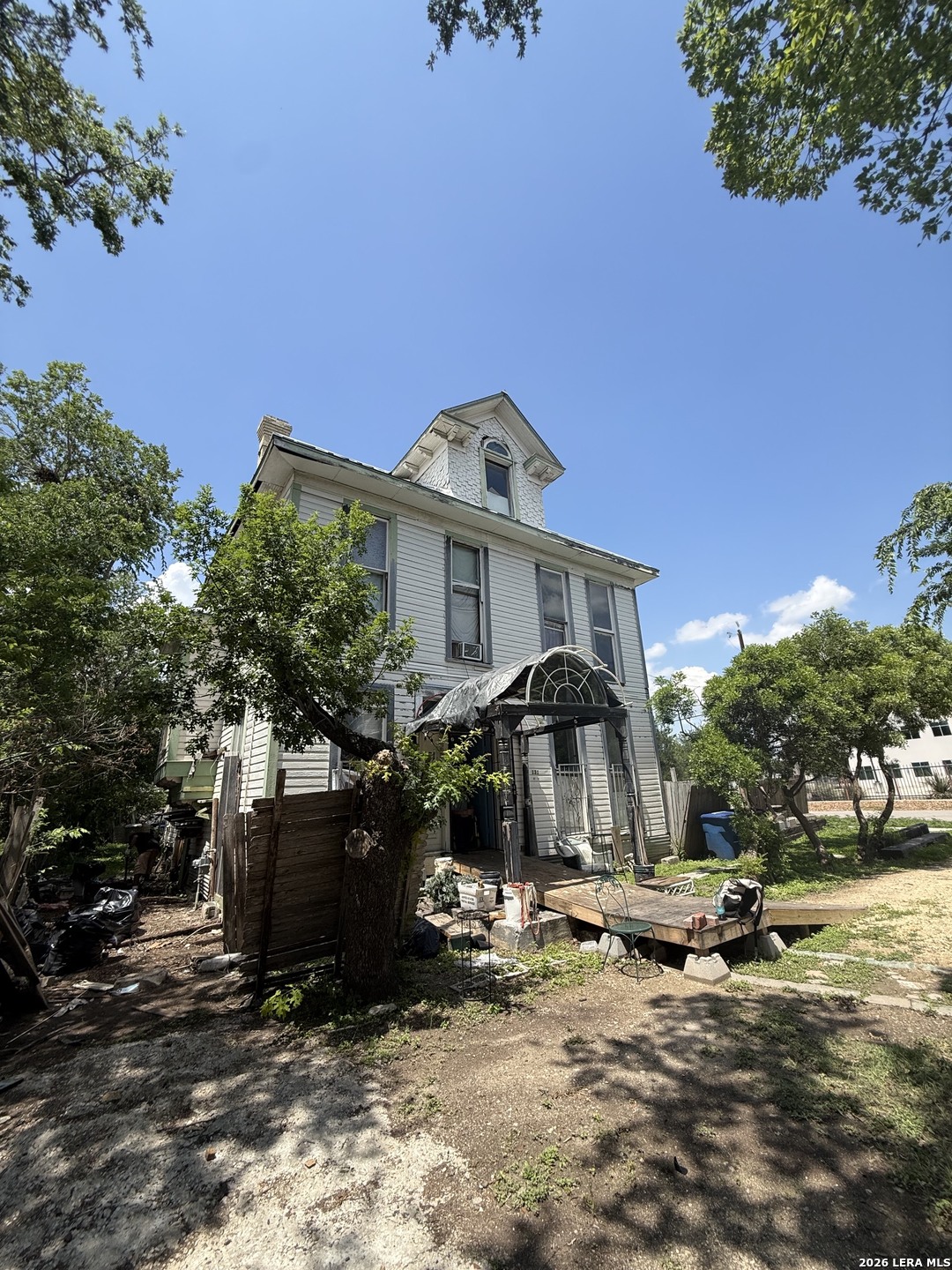 131 E Myrtle San Antonio TX 78212
