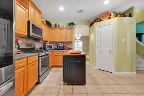 9215 Tay Drive Helotes TX 78023