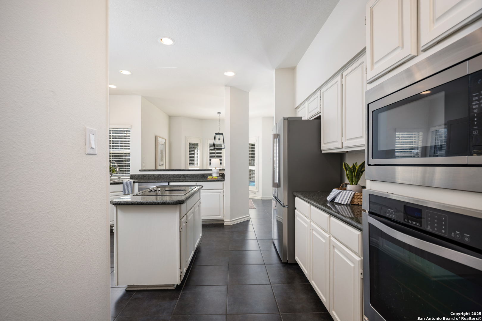 10 Thornhurst San Antonio TX 78218