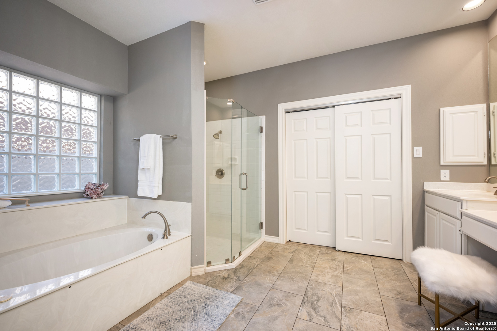 10 Thornhurst San Antonio TX 78218