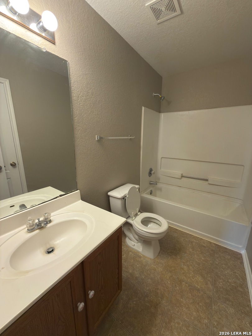 17238 Irongate Rail San Antonio TX 78247