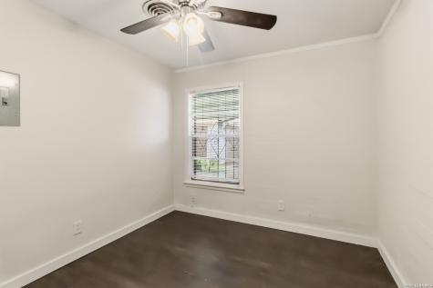 1503 Parnell Avenue San Antonio TX 78224