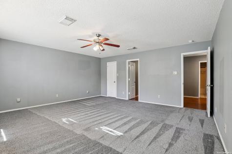 307 Clover Creek San Antonio TX 78245