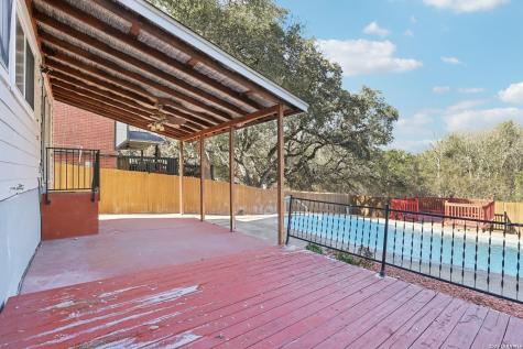 307 Clover Creek San Antonio TX 78245