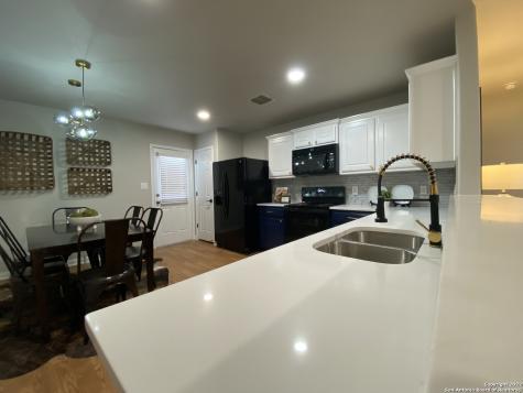5510 Royal Canyon San Antonio TX 78252
