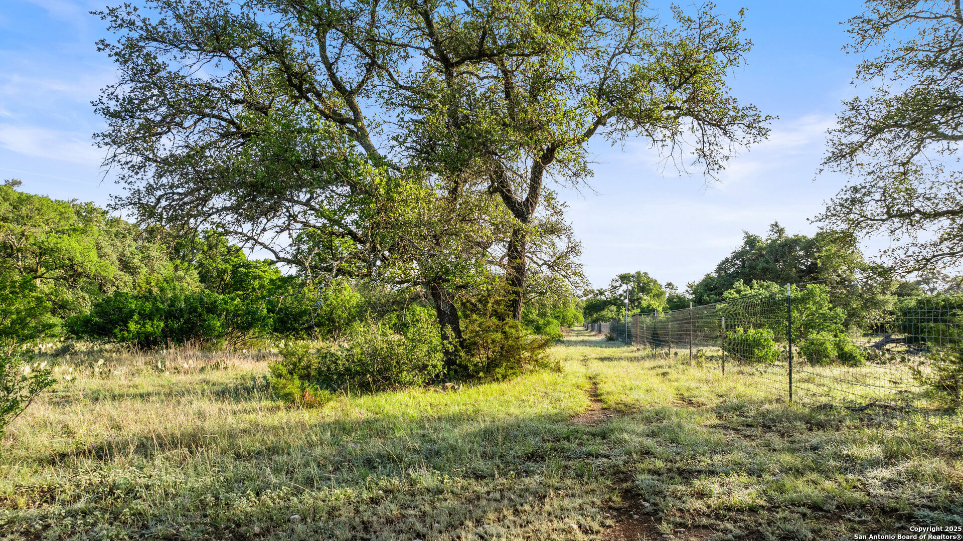 Lot 4 Vista Ridge Round Mountain TX 78663