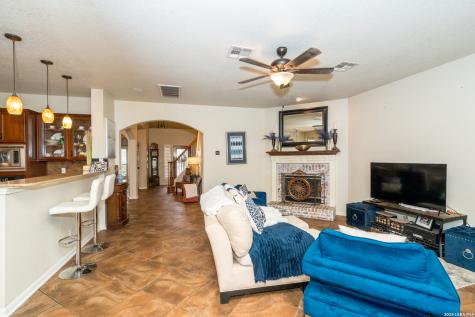 1203 Sand Wedge San Antonio TX 78258