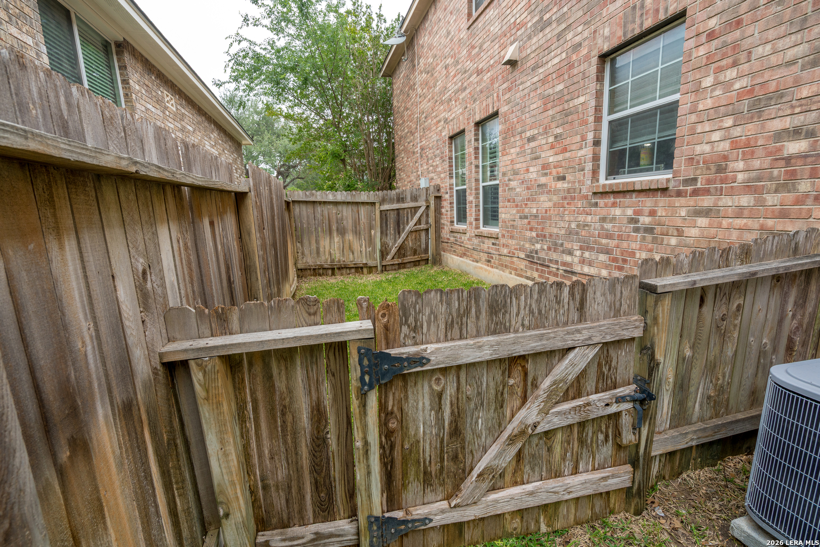 1203 Sand Wedge San Antonio TX 78258