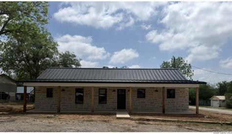 902 Cedar Street Bandera TX 78003
