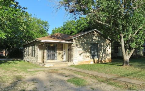 219 Duggan Street Seguin TX 78155