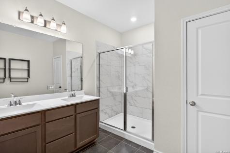 223 W West Granite Shores Boerne TX 78006