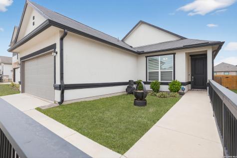 223 W West Granite Shores Boerne TX 78006