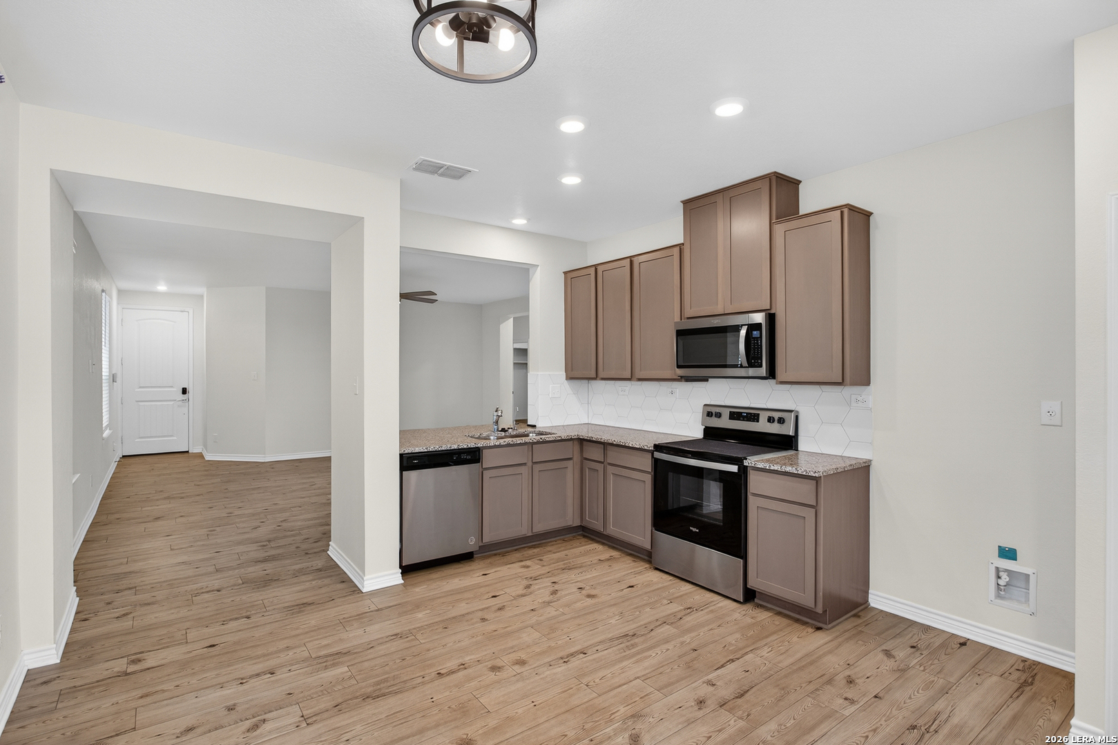223 W West Granite Shores Boerne TX 78006