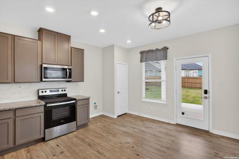 223 W West Granite Shores Boerne TX 78006