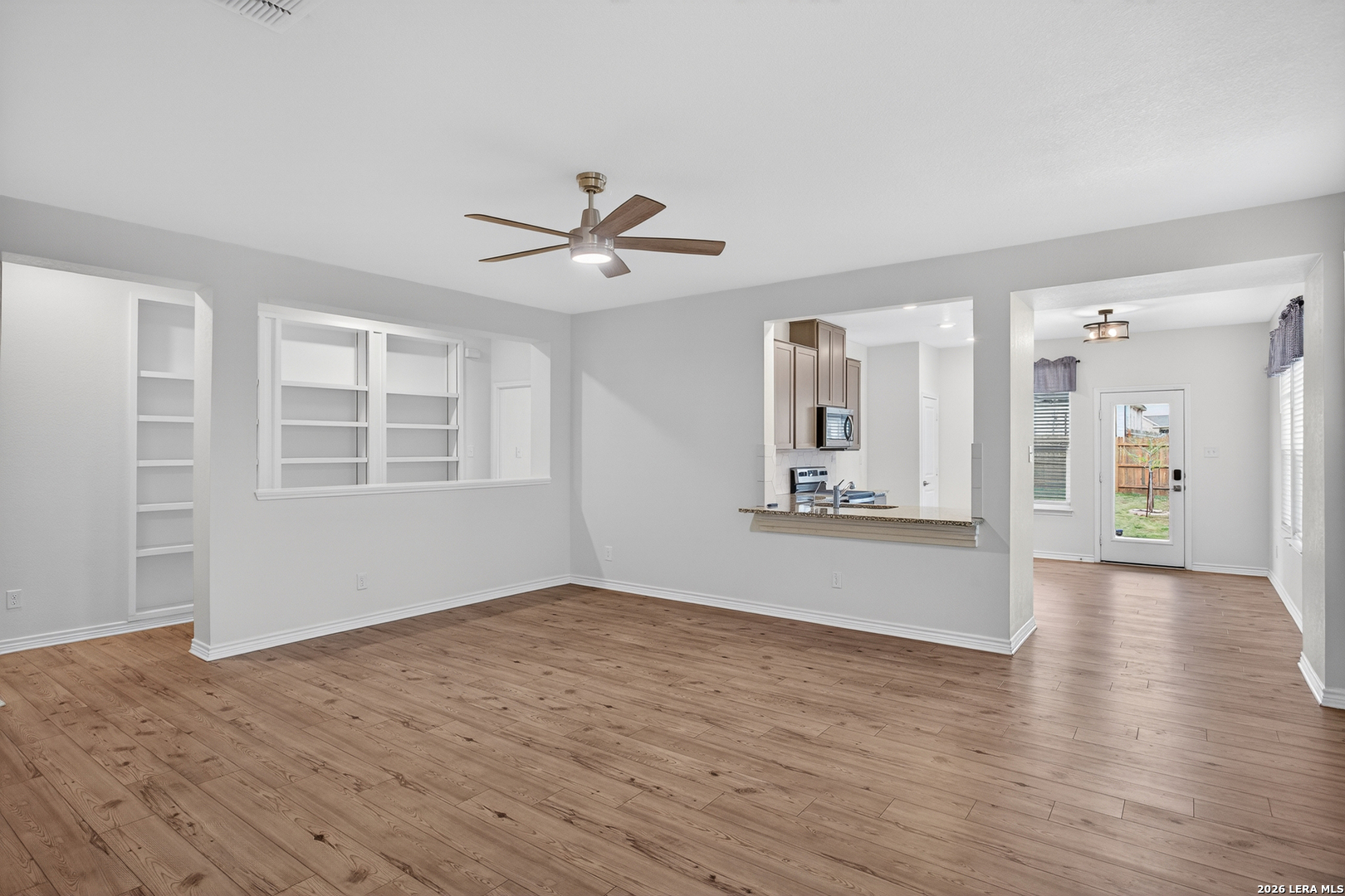 223 W West Granite Shores Boerne TX 78006