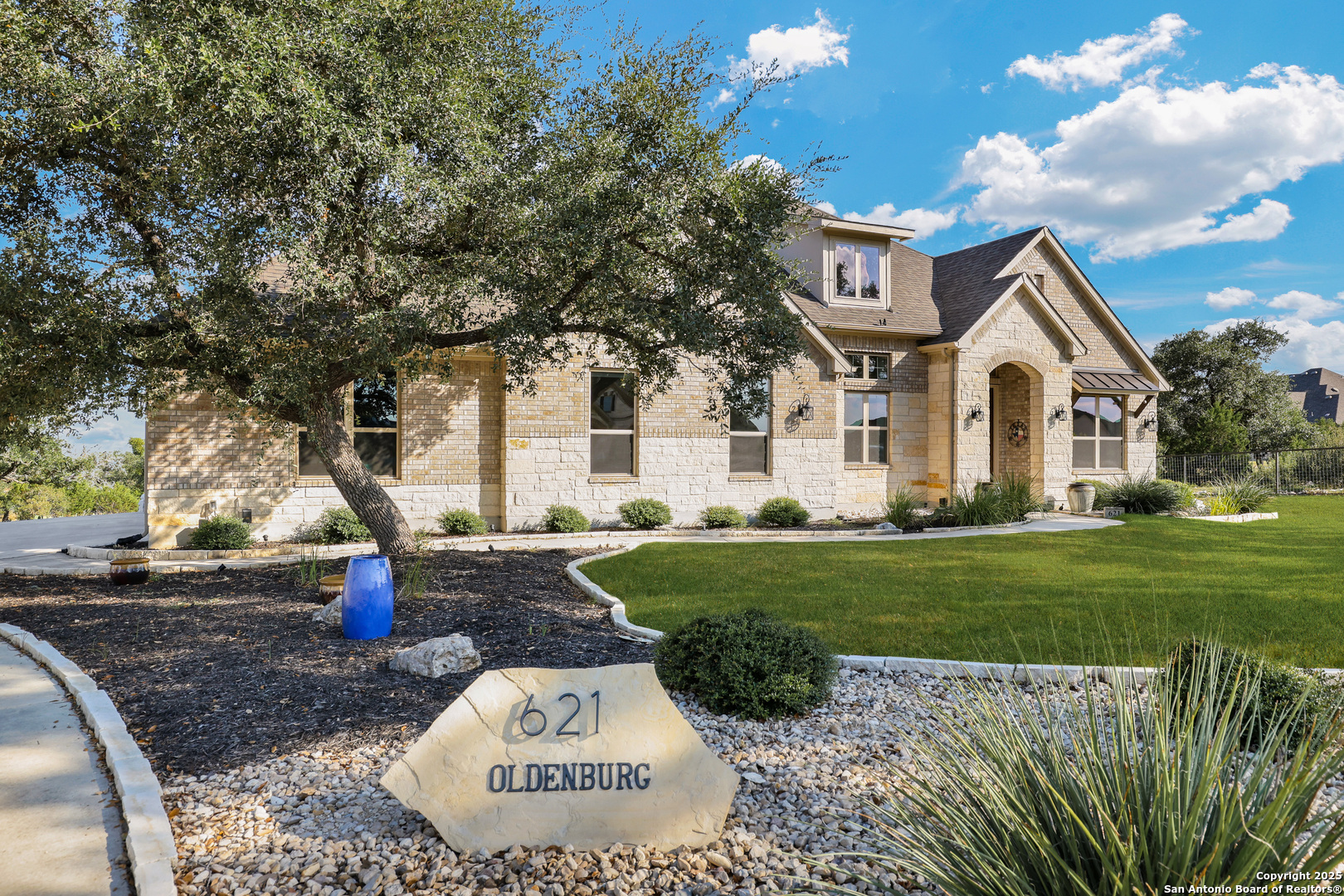 621 Oldenburg New Braunfels TX 78132