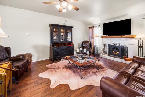 7914 Knowlton Road San Antonio TX 78263