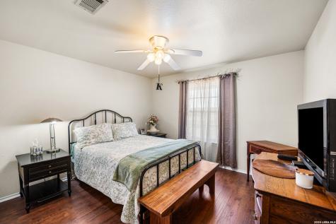 7914 Knowlton Road San Antonio TX 78263