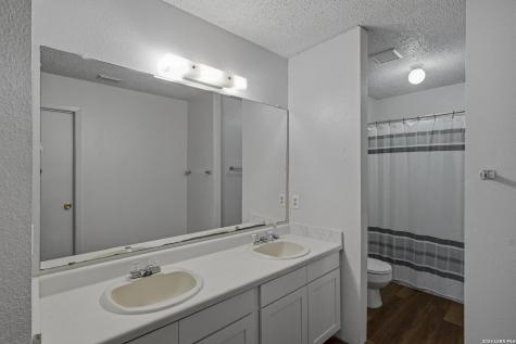 7554 Foss Meadows San Antonio TX 78244