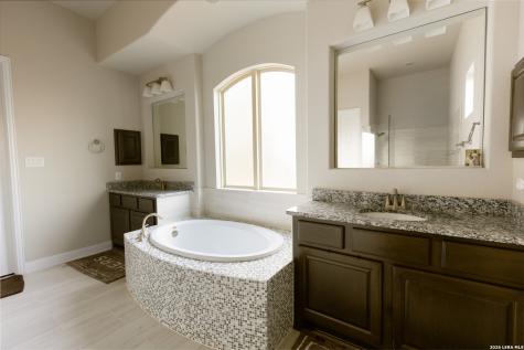 5751 High Forest New Braunfels TX 78132
