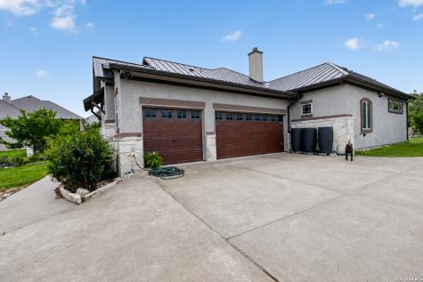 5751 High Forest New Braunfels TX 78132