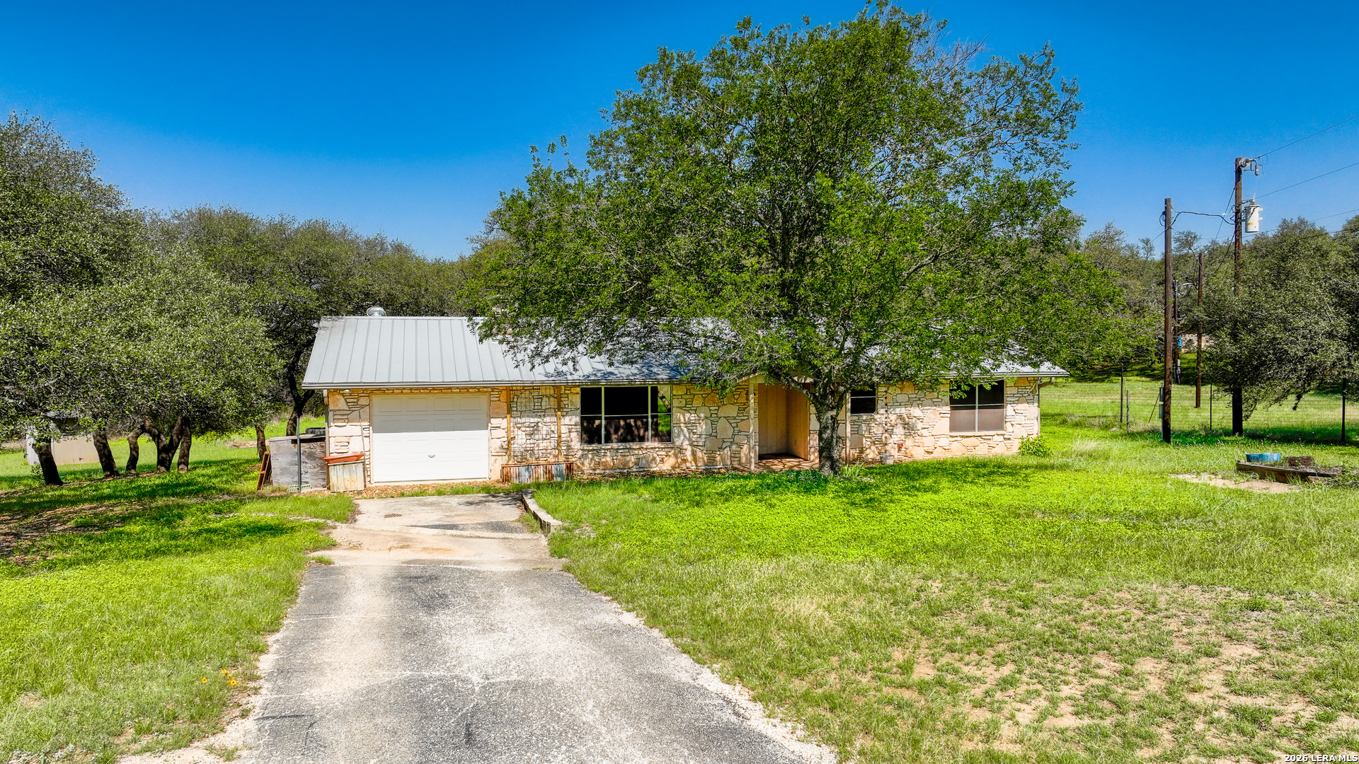 101 Diamond J Road S Pipe Creek TX 78063