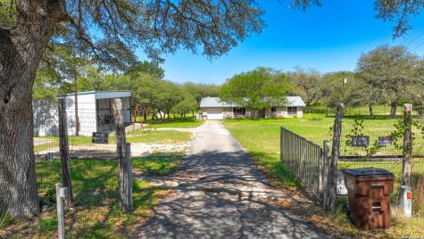 101 Diamond J Road S Pipe Creek TX 78063