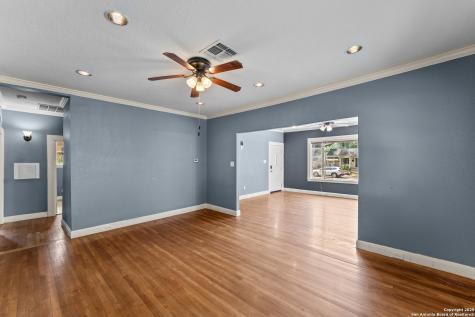 427 Donaldson San Antonio TX 78201