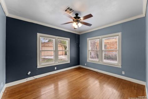427 Donaldson San Antonio TX 78201