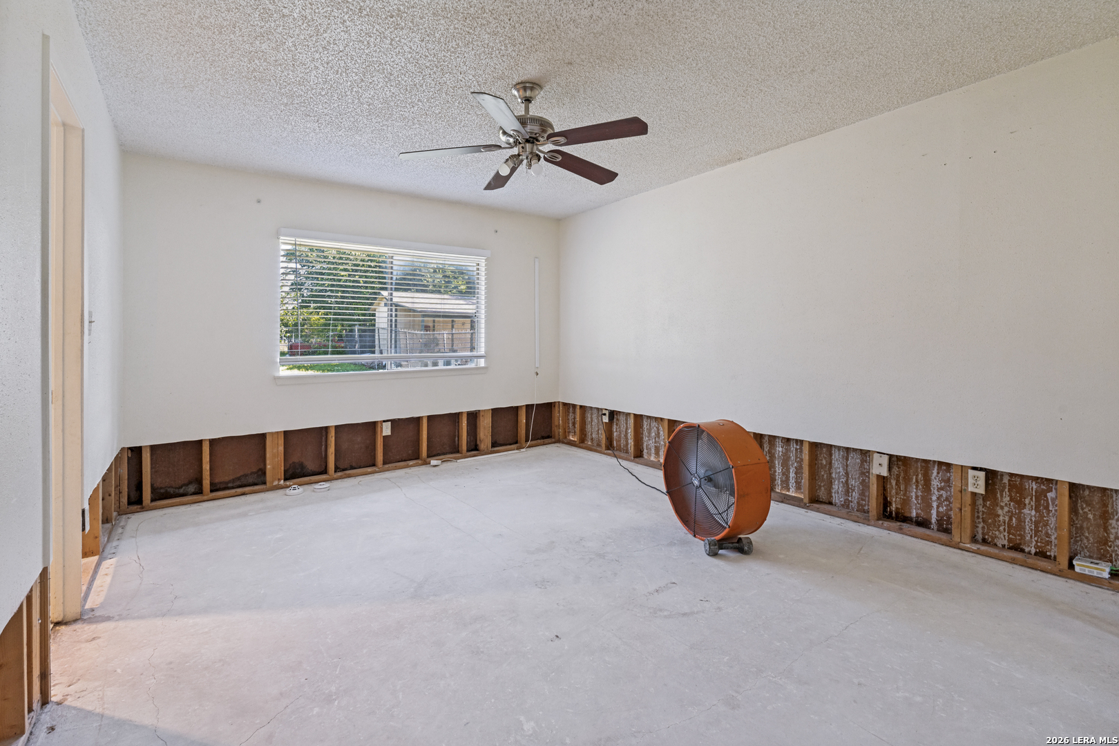 4243 Apple Tree San Antonio TX 78222