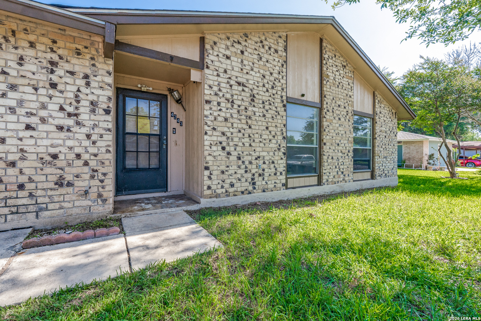 4243 Apple Tree San Antonio TX 78222