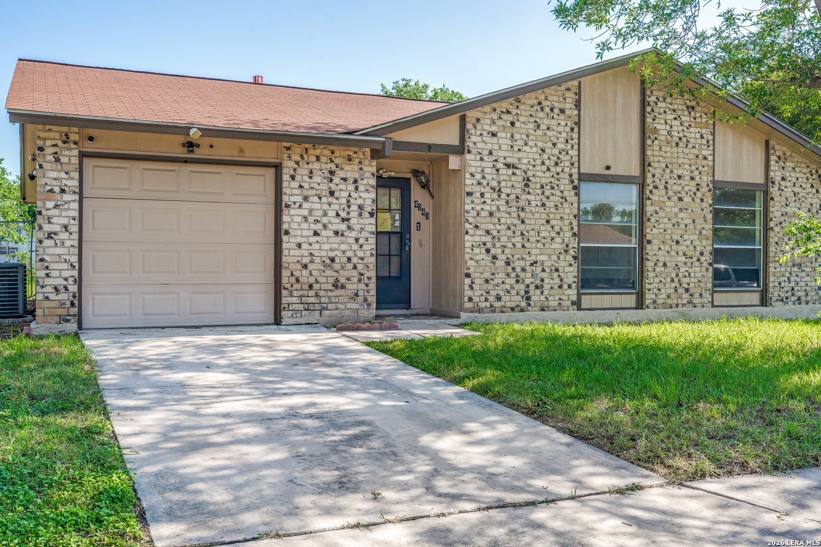 4243 Apple Tree San Antonio TX 78222