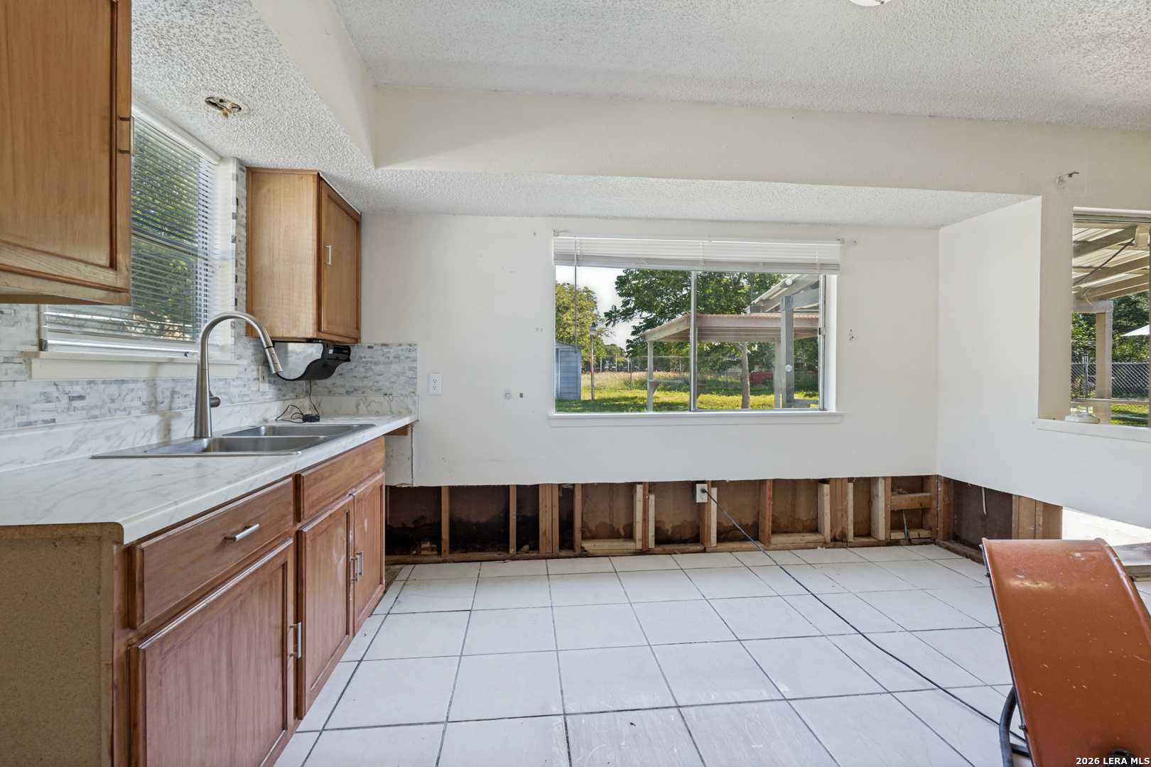 4243 Apple Tree San Antonio TX 78222