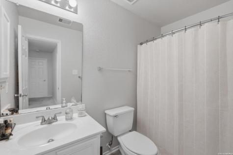 406 Hampton Cove Boerne TX 78006