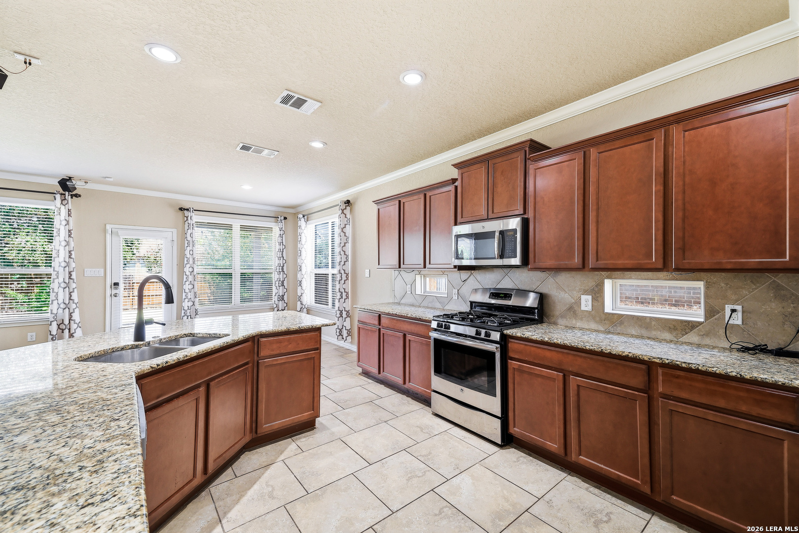 8610 Sierra Sky San Antonio TX 78254