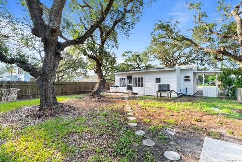 405 Broadway Street Fulton TX 78358