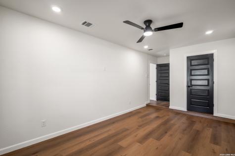 130 Kontiki Place San Antonio TX 78242