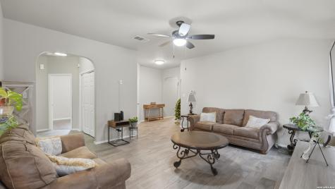 263 Limestone Creek New Braunfels TX 78130