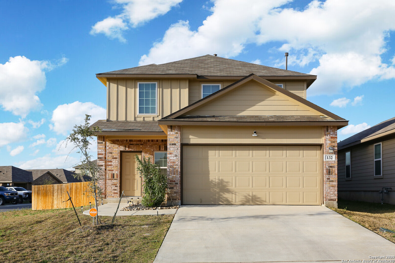 132 Bunkers Hill Floresville TX 78114