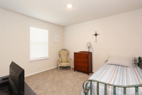 132 Bunkers Hill Floresville TX 78114
