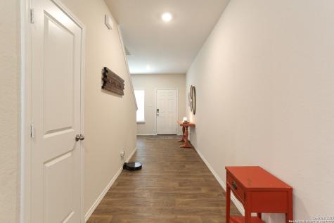 132 Bunkers Hill Floresville TX 78114