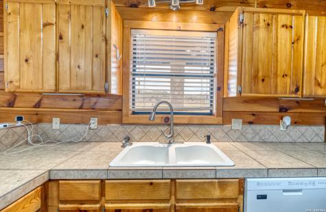 498 Camino Del Rancho Concan TX 78838